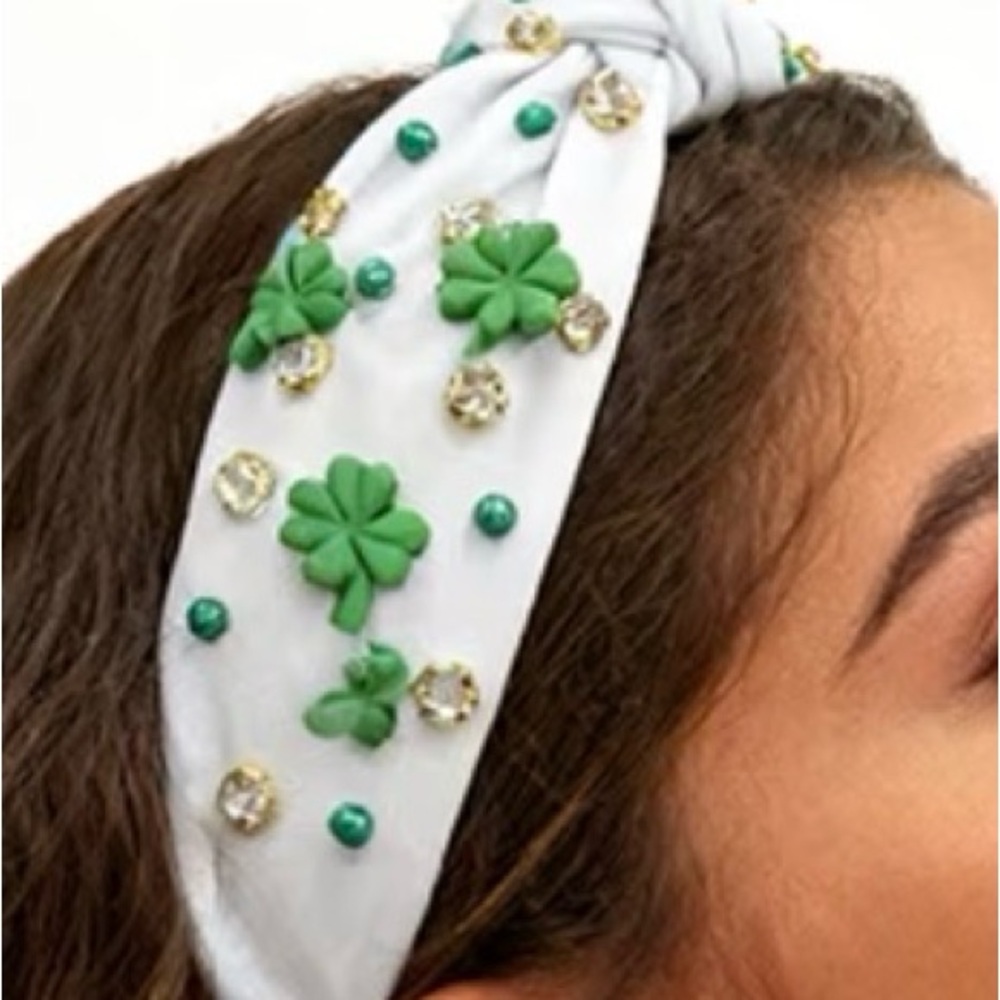 White Embellished Clover Knot Headband – Elegant St. Patrick’s Day Accessory